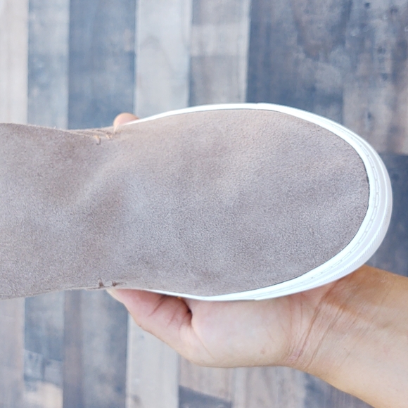 DV By Dolce Vida Roselyn Suede High Top Sneakers Chukka style pull on sz 8 women - Picture 9 of 15